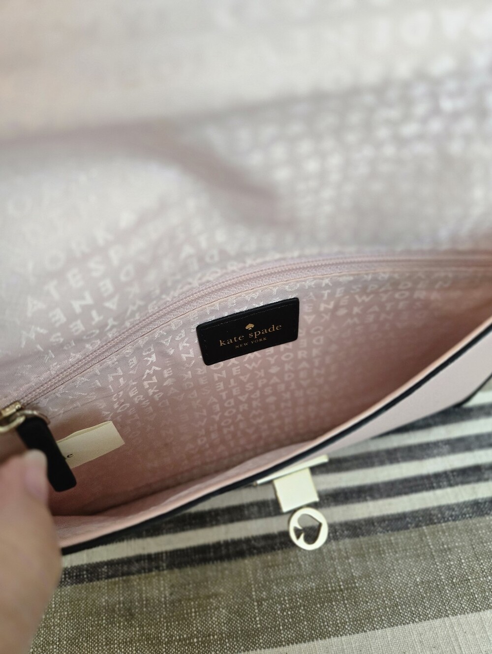 Kate Spade Turnlock Envelope Bow Clutch - Picture 7 of 8